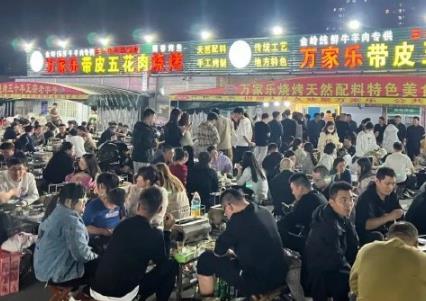 山东淄博：烧烤流量带动文旅“留量”