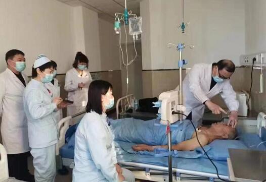 精湛医术 高尚医德——记黑龙江省“鹤城技术能手”艾云龙