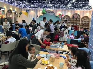 亲子消费经济助力儿童套餐市场快速增长