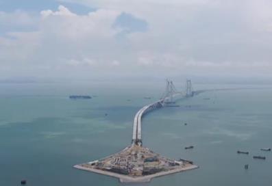 “海底长城”合龙“深中牵手”成功 刷新多项纪录