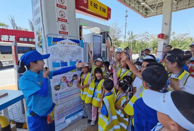 走进“华北油城”感受央企担当