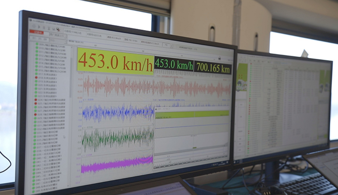 试验时速达453公里 新一代动车组研制取得新进展