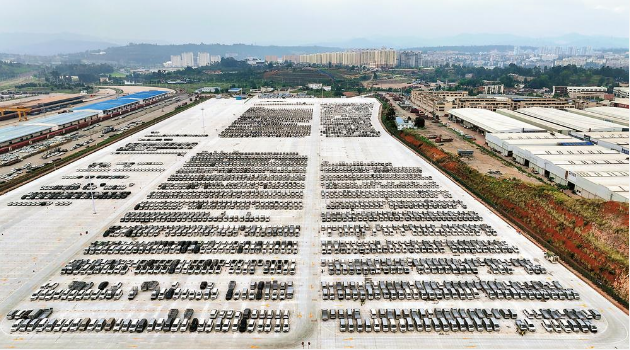 西南最大铁路商品汽车物流基地建成