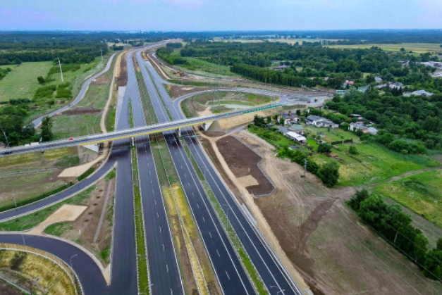 中国电建市政公司承建的波兰首条绕城高速公路项目竣工通车