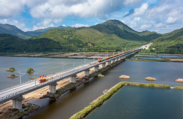 广东铁投集团主导铁路建设项目年累计完成投资同比增长20.6%