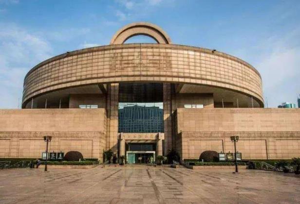 上海试点持证导游进博物馆带团讲解