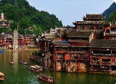 必须把握好古建保护与商业开发的关系