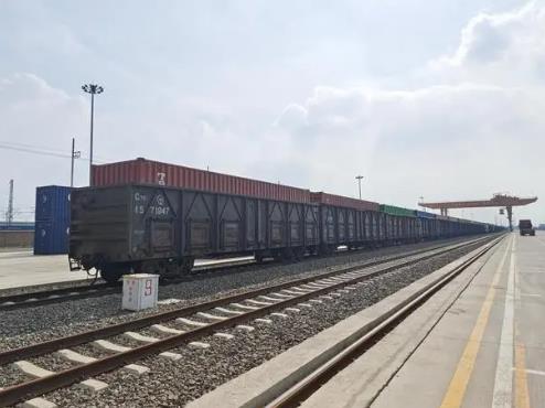 济南：国际陆港建设助力内陆城市“通江达海”