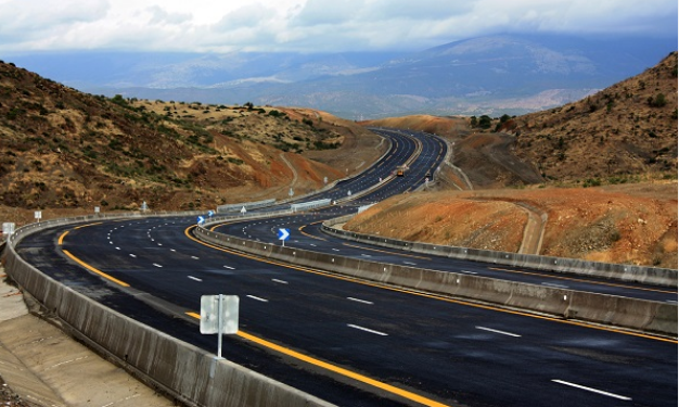 中国铁建参建的阿尔及利亚东西高速全线通车