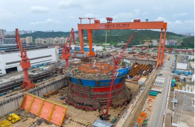 亚洲首艘圆筒型浮式生产储卸油船在青岛建造