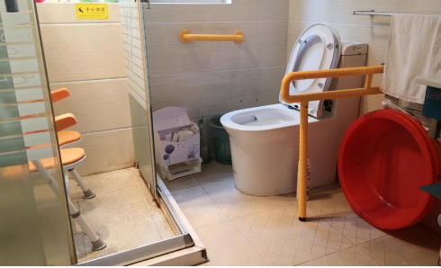 今年重庆将对1.3万户家庭进行适老化改造