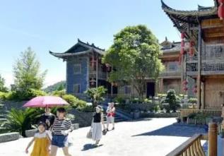 暑期“结尾”不减“旅游热” 文旅消费“稳开高走”趋势有望延续