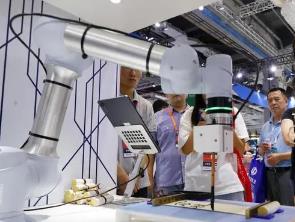 探访机器人产业的多元化、智能化、生态化