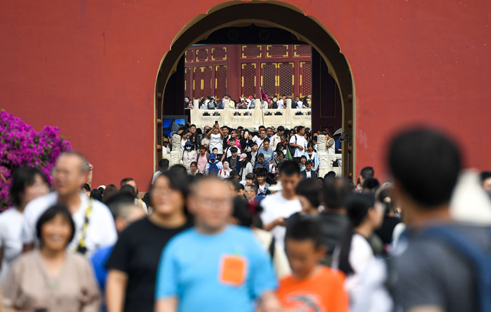 假期全社会跨区域人员流动量将达二十点五亿人次——流动的中国生机勃勃