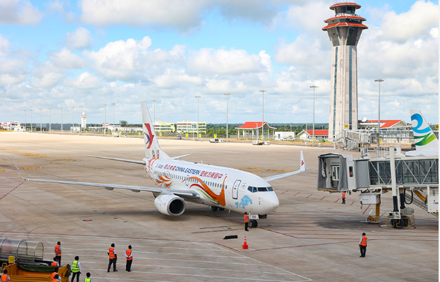 中企投资建设运营的柬埔寨暹粒吴哥国际机场试飞成功