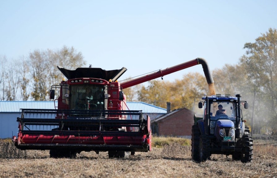 力保收成　科技助力——我国东北粮食主产区秋收见闻
