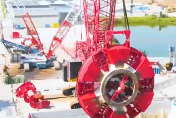 大国重器频频“上新” 高端装备挺起工业“脊梁”走出国门