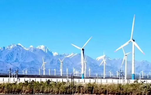 新疆达坂城实现全“绿电”供应 风电点亮美好生活