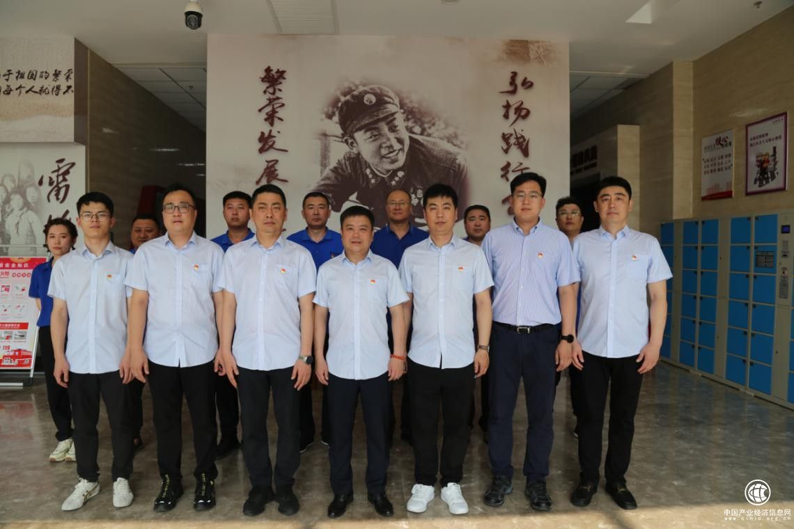 营口市烟草公司物流中心聚焦“三个建设”弘扬雷锋精神