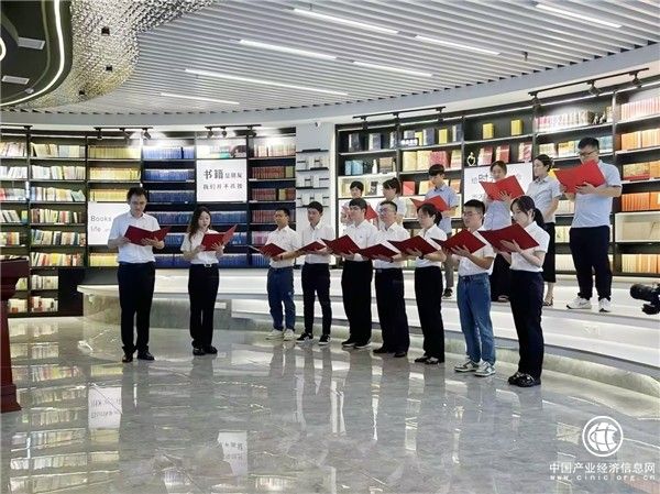 坚持以学铸魂 筑牢思想根基