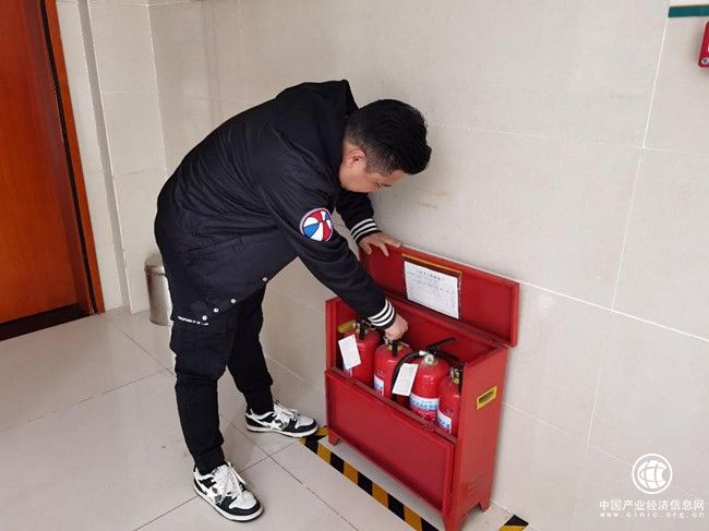 <span style='background-color: orange'>http</span>://img.danews.cc/upload/images/<span style='background-color: orange'>20</span>231116/a2be0649a0eff7f0784ba2adeed226da.png