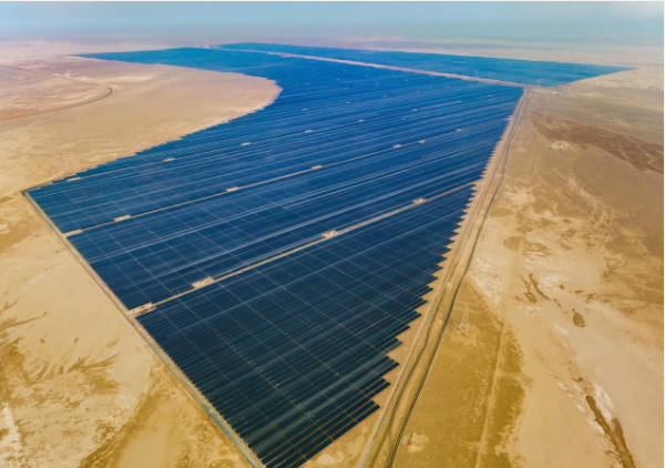 国机集团总承包的阿布扎比艾尔达芙拉PV2太阳能电站全面竣工