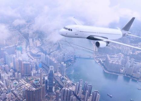 中国入境游：来华旅游更便利 坐上动车游中国