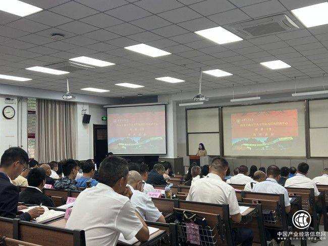 陆良复烤厂：抓好培训教育 增强队伍建设