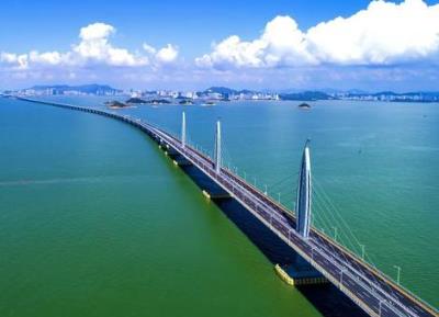 港珠澳大桥旅游试运营15日开启 游客参团攻略