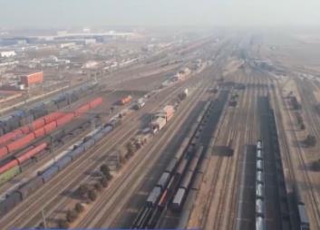 多地进入供暖高峰期 铁路部门增加煤炭运力投放 确保电煤运输畅通高效