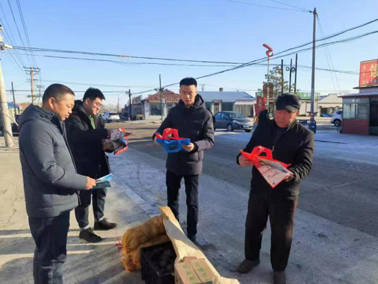 20231212114403777.jpg 深入村屯宣传.jpg