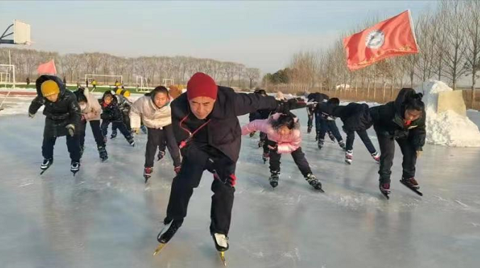 冰情雪趣 炫彩童年——黑龙江省富裕县繁荣乡中心学校开展冰雪活动见闻