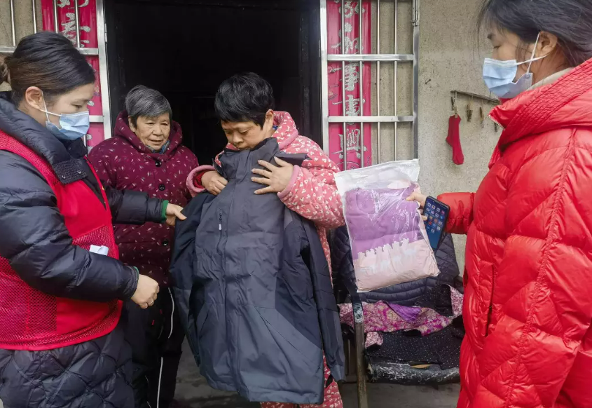 兜底解忧 守护“温度”——各地多举措保障困难群众过冬