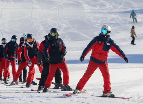 户外运动：万亿级产业玩出来 走文体旅融合之路