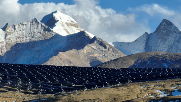 世界海拔最高！华电西藏5万千瓦才朋光伏项目正式投产