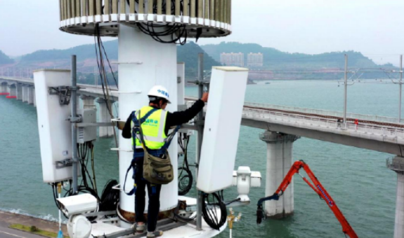 我国首条直通中越边境高铁开通 中国移动5G网络全线覆盖