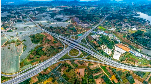 一道通三省！都香高速云南昭通段正式通车运营