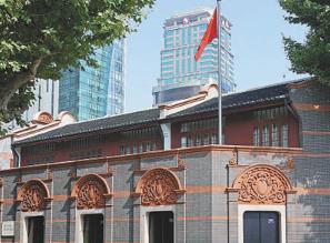 爱国主义教育法等一批重要法律法规本月起正式施行