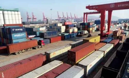 中哈（连云港）物流合作基地累计完成运量突破50万标箱