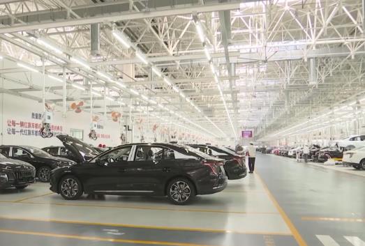 年产超3000万辆、2年迈步3个台阶、出口均价增长64%……中国汽车业跑出“加速度”