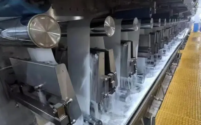 我国首条万吨级阻燃莱赛尔纤维生产线开车成功