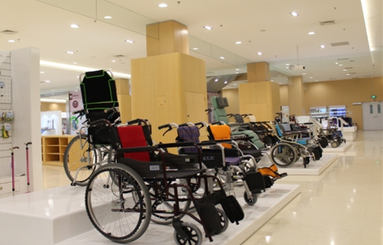 工信部：2023年中国老年用品市场规模达5万亿元