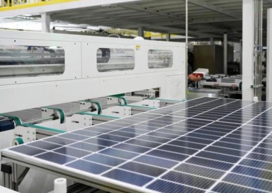 光伏领航 绿创未来 四川打造具有全球影响力的光伏产业基地