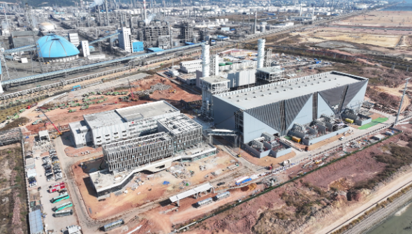 大亚湾综合能源项目首台机组燃机首次点火成功
