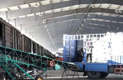 “班列+两端公路+班轮” 铁路物流从“站到站”向“门到门”转变