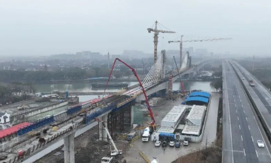 长三角示范区首条轨道交通工程主体结构贯通