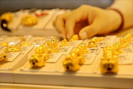 金价走高推动黄金消费升温