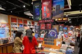 多元消费里体验“新”年味 “过年新方式”释放新活力