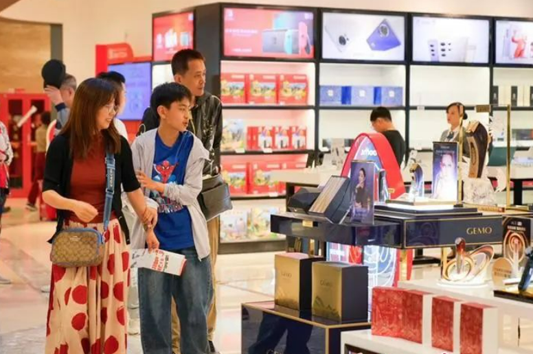 春节海南离岛免税消费火爆折射中国消费活力