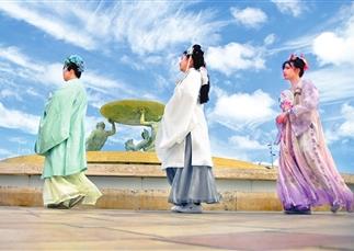 “汉服秀”惊艳瓦莱塔